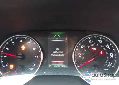 2020 Toyota Rav4 Xle z USA, uszkodzony, nr VIN JTMW1RFV4LD519354